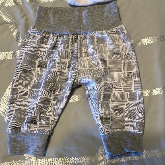 NWOT preemie outfit - Picture 3 of 8